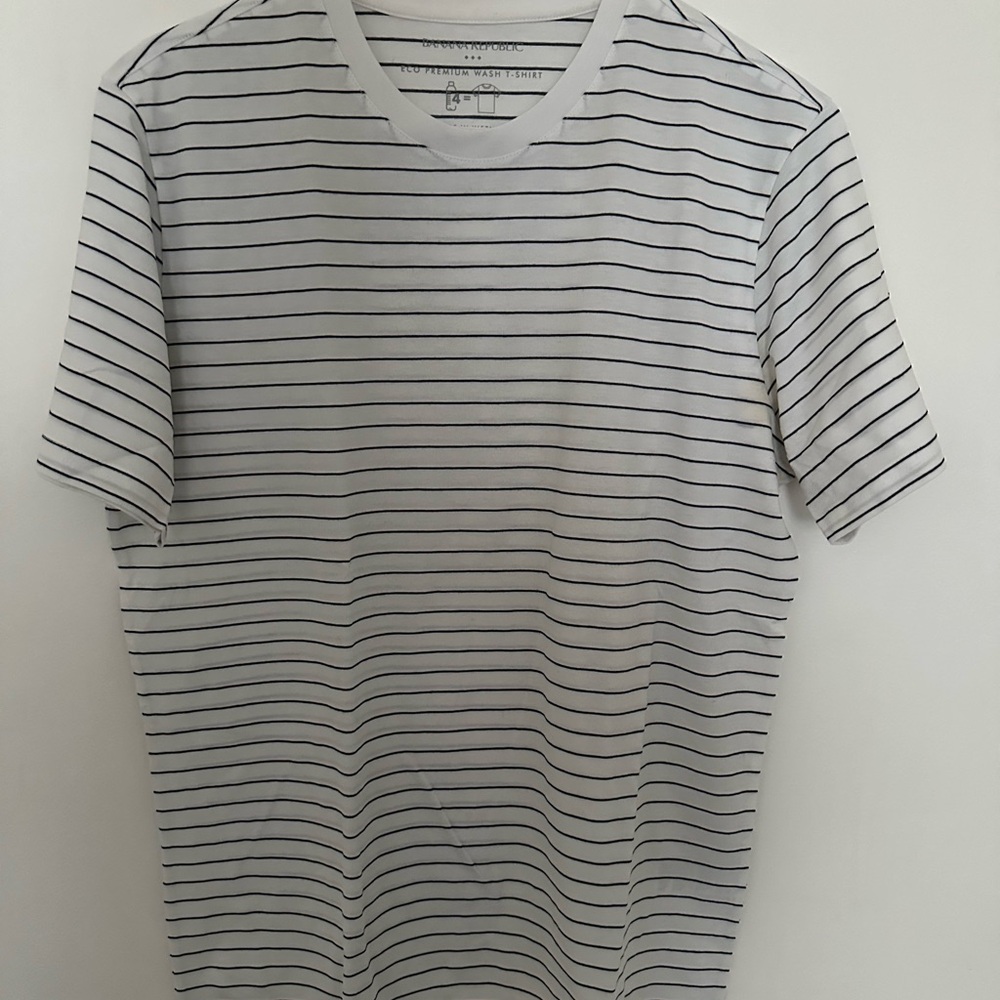 Banana Republic Black and White Short Sleeve Tee